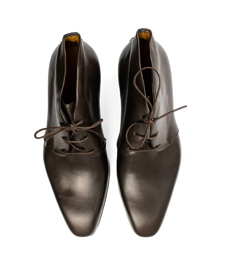 Bota Chukka Liverpool bico italiano cor marrom café