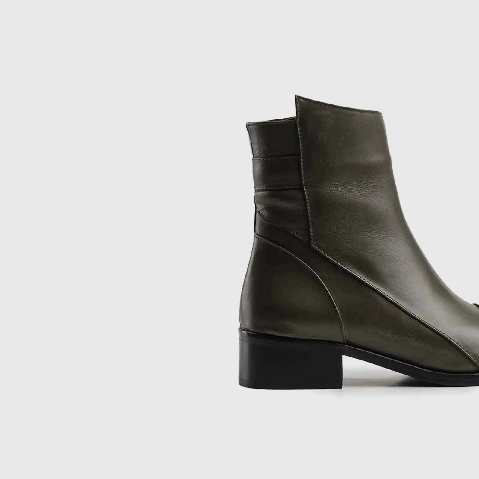 Leather Ankle Boots 11098