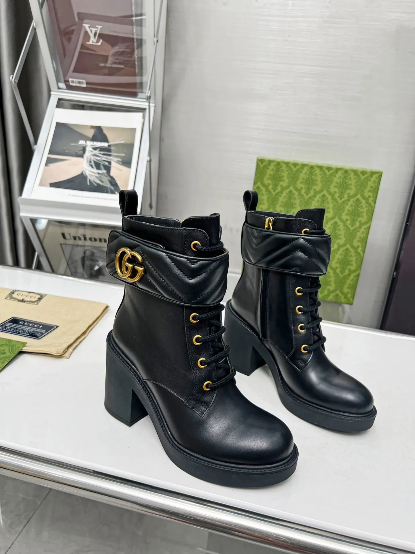 SE1097 GG Women's Ankle Boot with Double G /  Size5-11