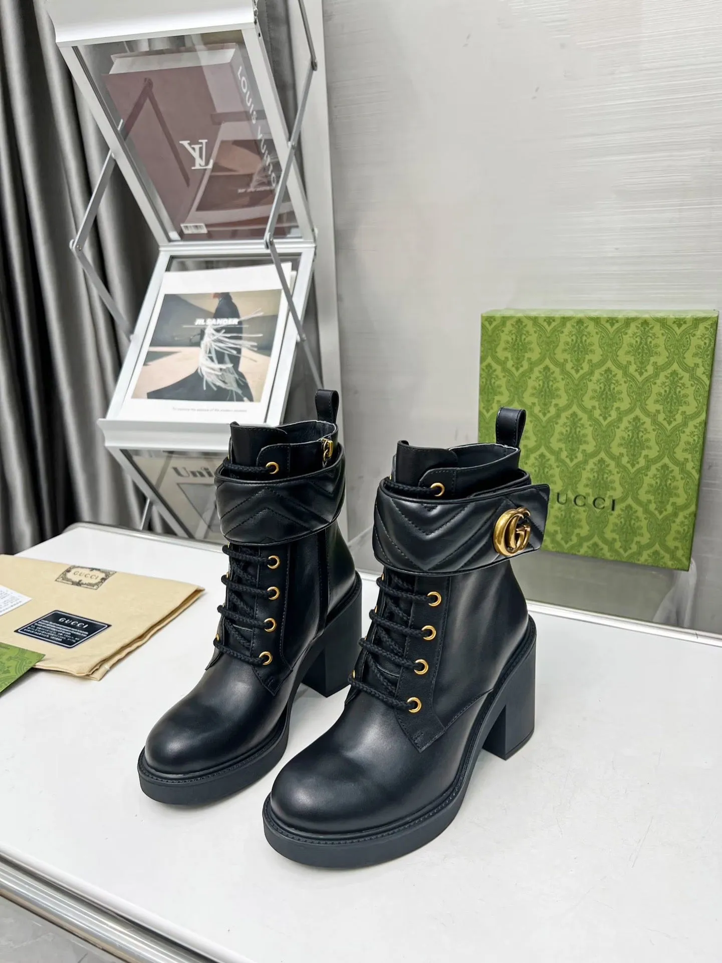 SE1097 GG Women's Ankle Boot with Double G /  Size5-11