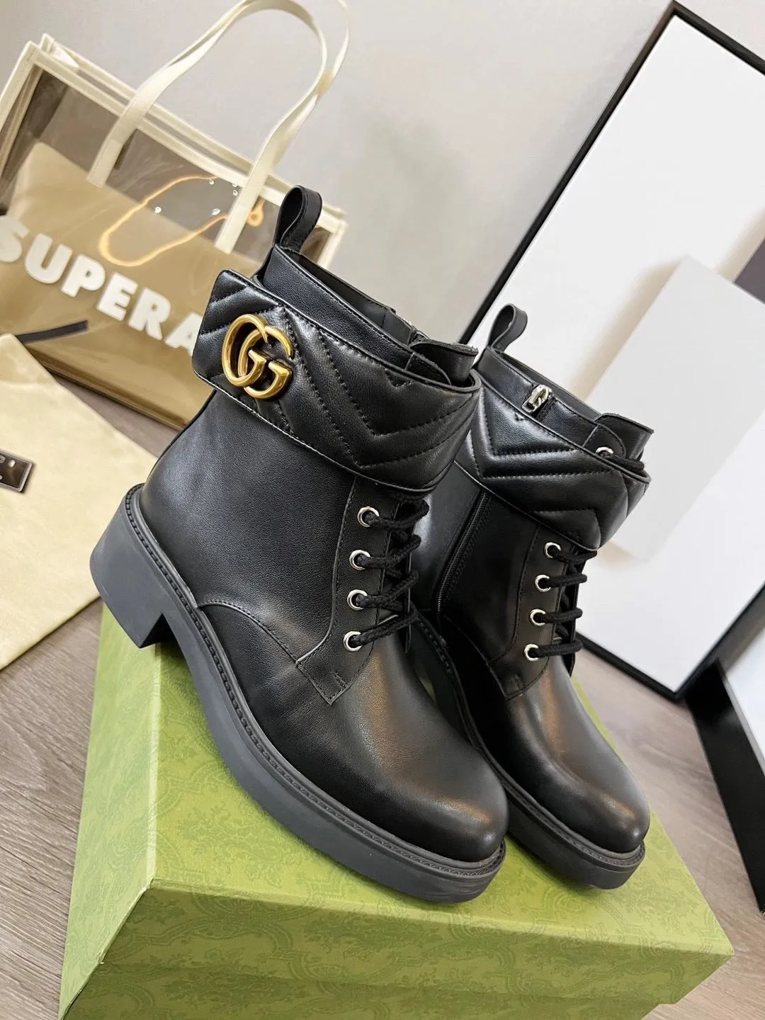 SE1097 GG Women's Ankle Boot with Double G /  Size5-11